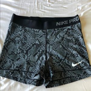 Snakeskin Nike pro spandex